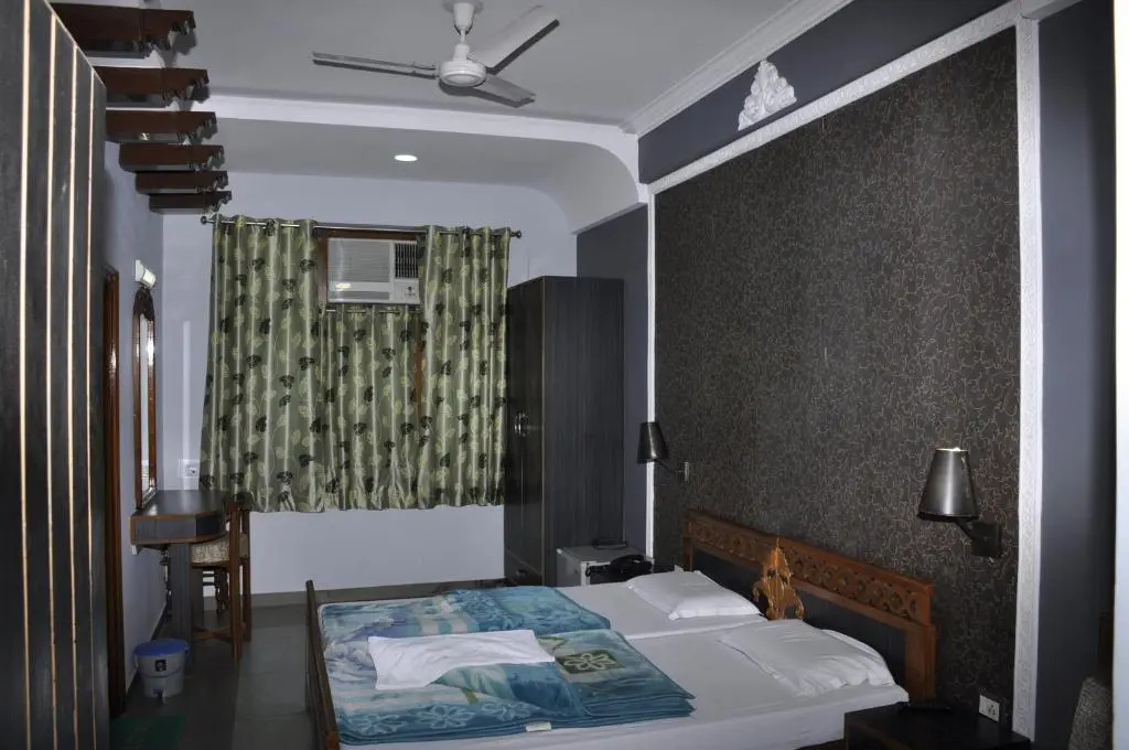 Hotel Pratiksha - Chambres