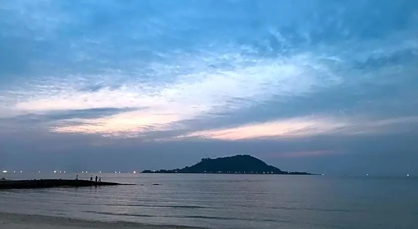 Beach & Waterfront