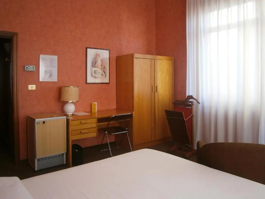 Hotel Corona - Chambres
