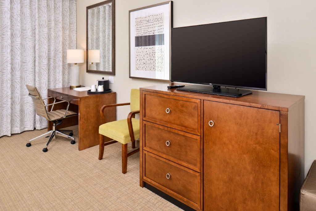 Hampton Inn & Suites Orlando/Downtown South - Medical Center - Tap to explore photos