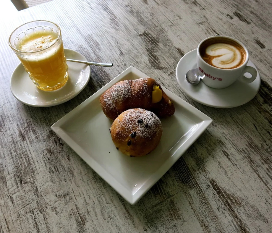 Food & Beverage