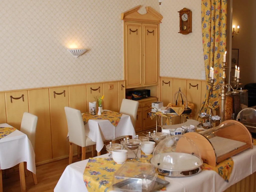 Savoy Hotel-Pension - Général