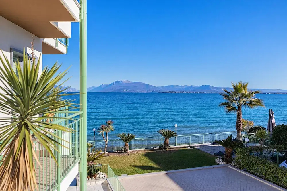 Residenza Miralago - 16 Domitilla - Locazione BK