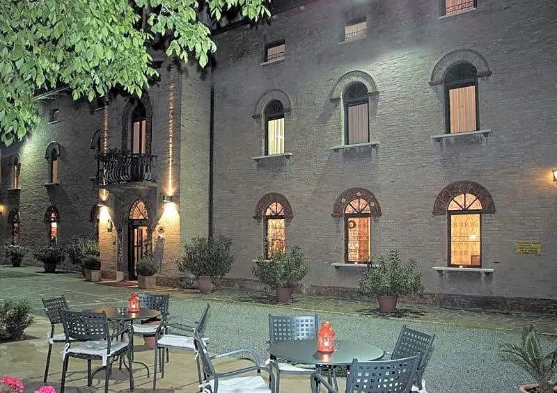Hotel photo 13