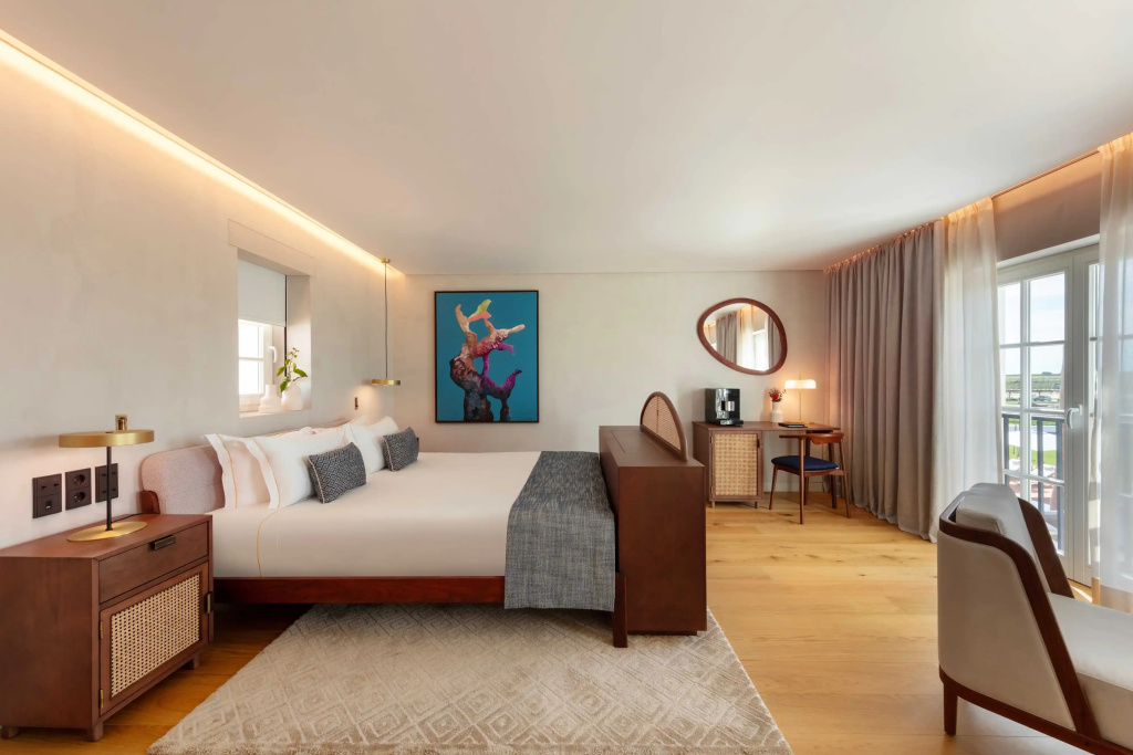 Superior room