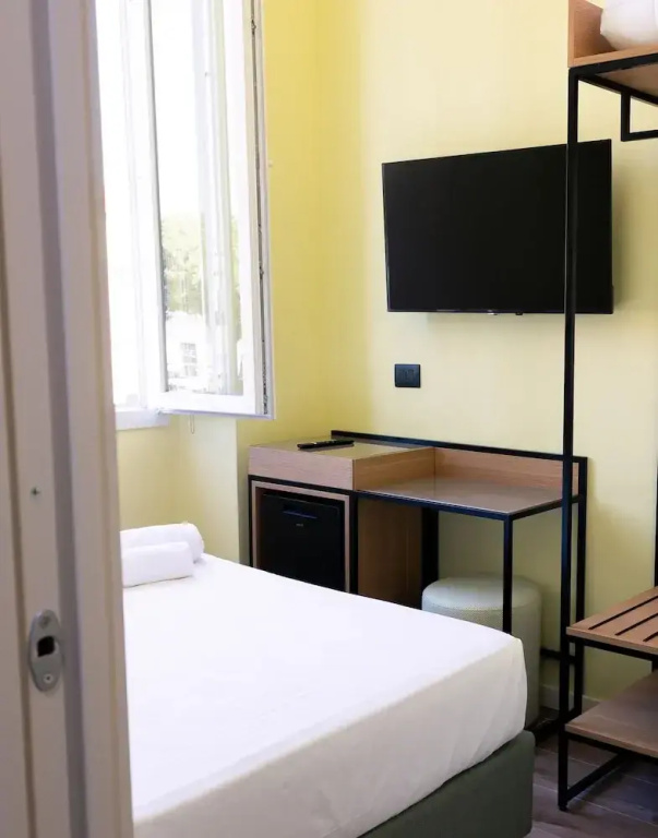 1 Bedroom Economy Triple room