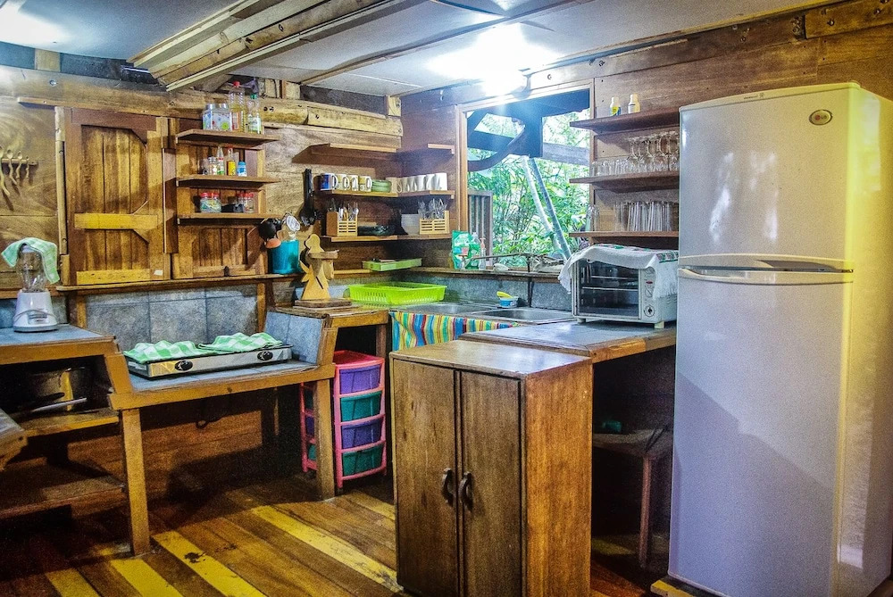 Bahia Rica Fishing & Kayak Lodge