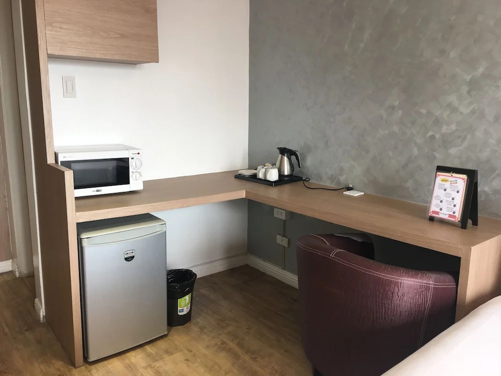 Deluxe Double Studio with balcony (full double bed)