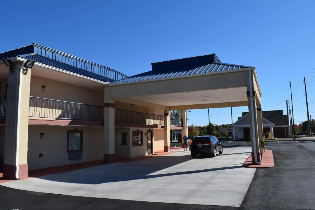 Royal Inn Douglasville