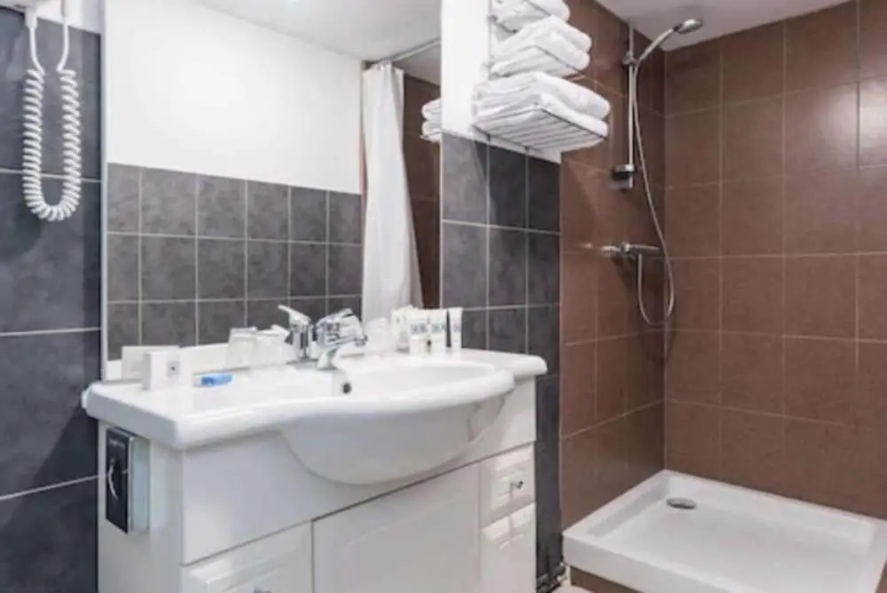 Standard Double room (full double bed)