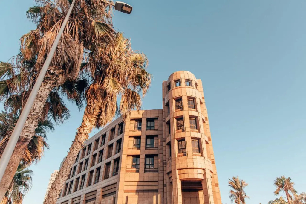 SEVEN Tel Aviv