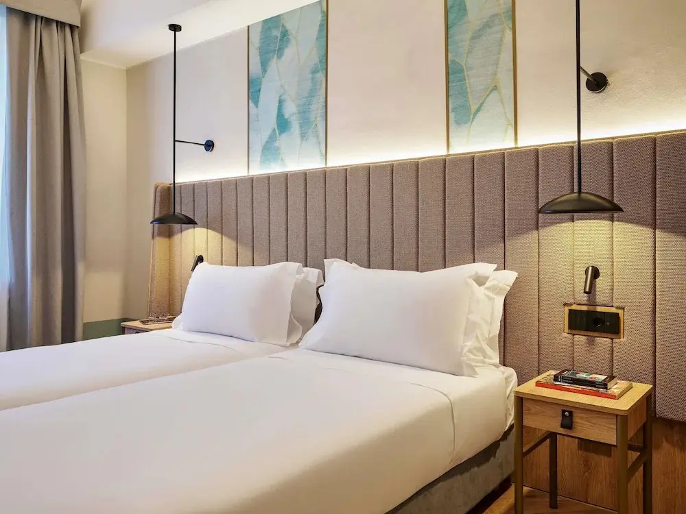 Deluxe Double room (twin beds)