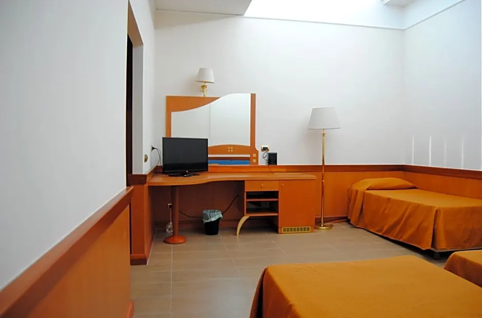 Hotel Futura Centro Congressi - Chambres