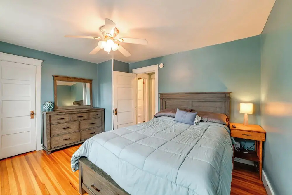1 Mi to Dtwn Binghamton: Pet-friendly Home w/ Deck
