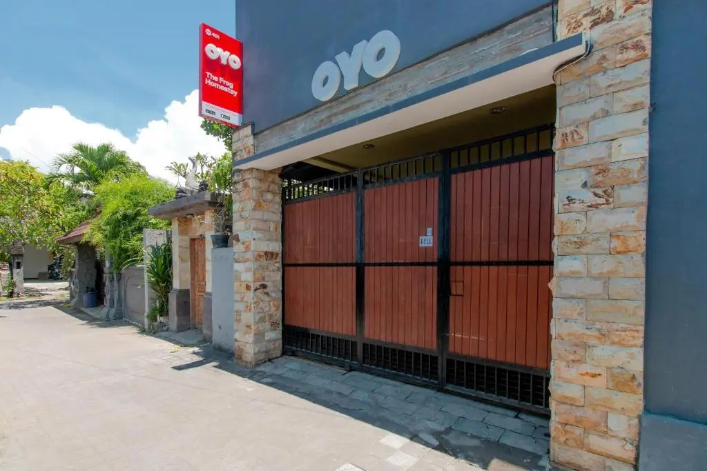 OYO 401 The Frog Homestay Sanur