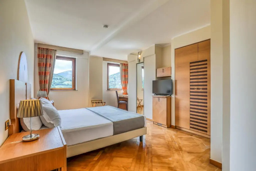 Standard Double room (full double bed)