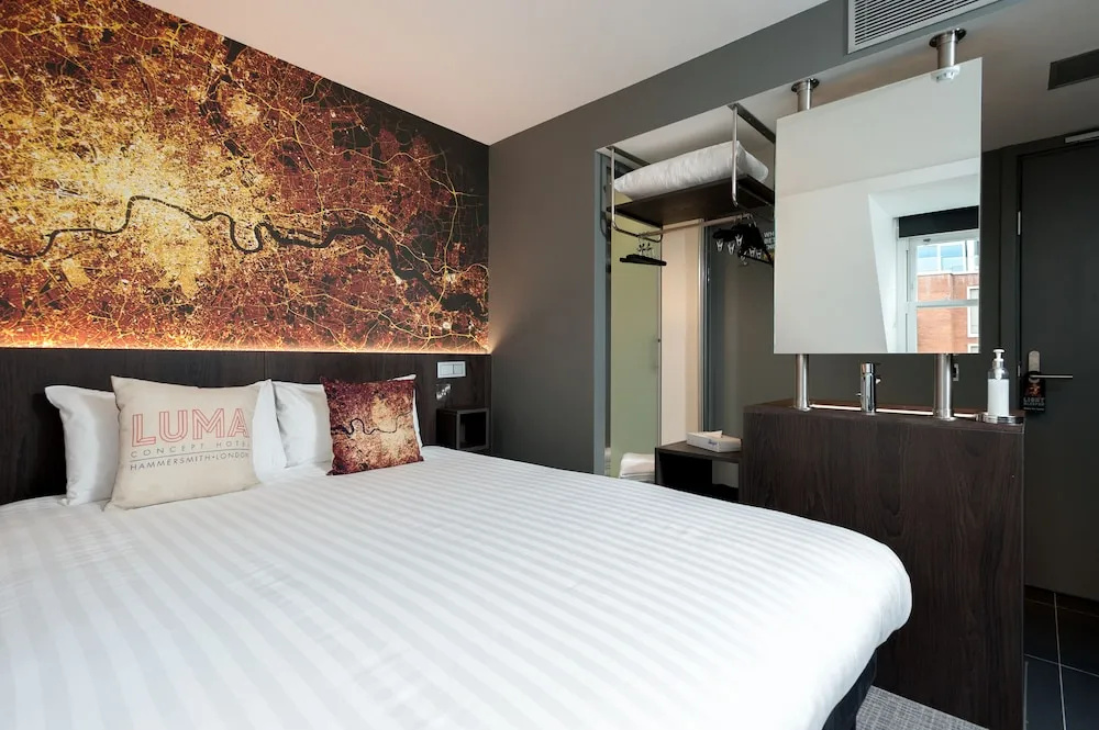 Heeton Concept Hotel - Luma Hammersmith - Tap to explore photos