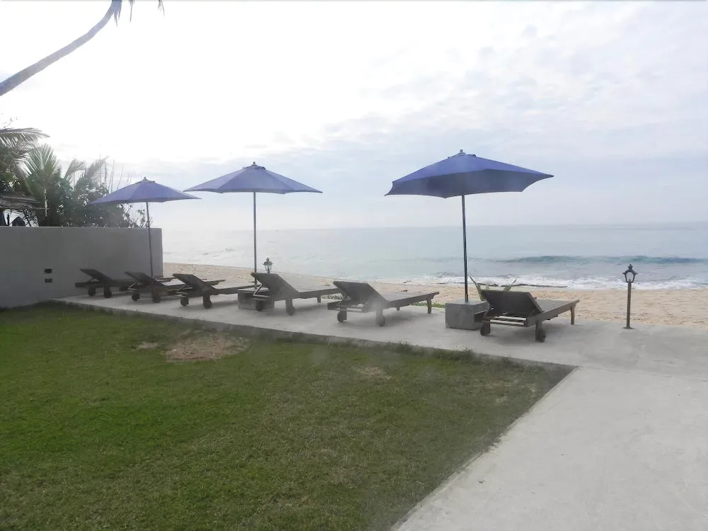 Beach & Waterfront