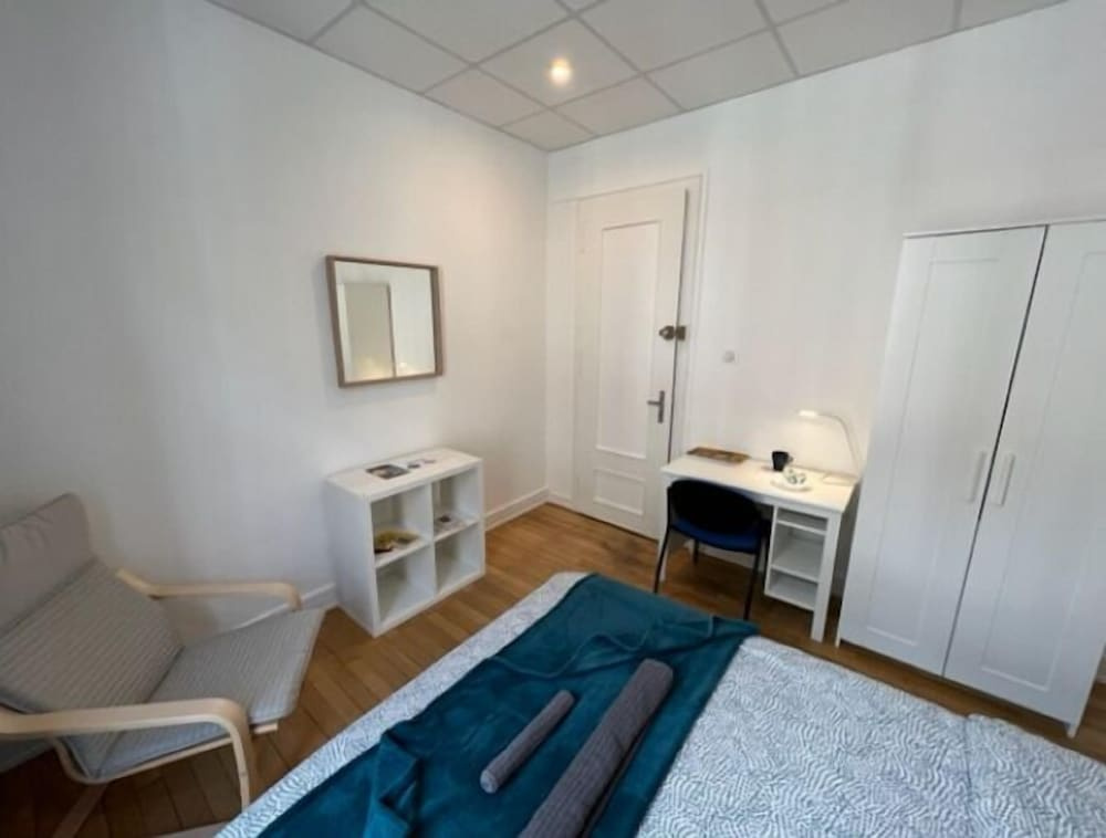 Voir la photo 4 — Chambres privées Private room