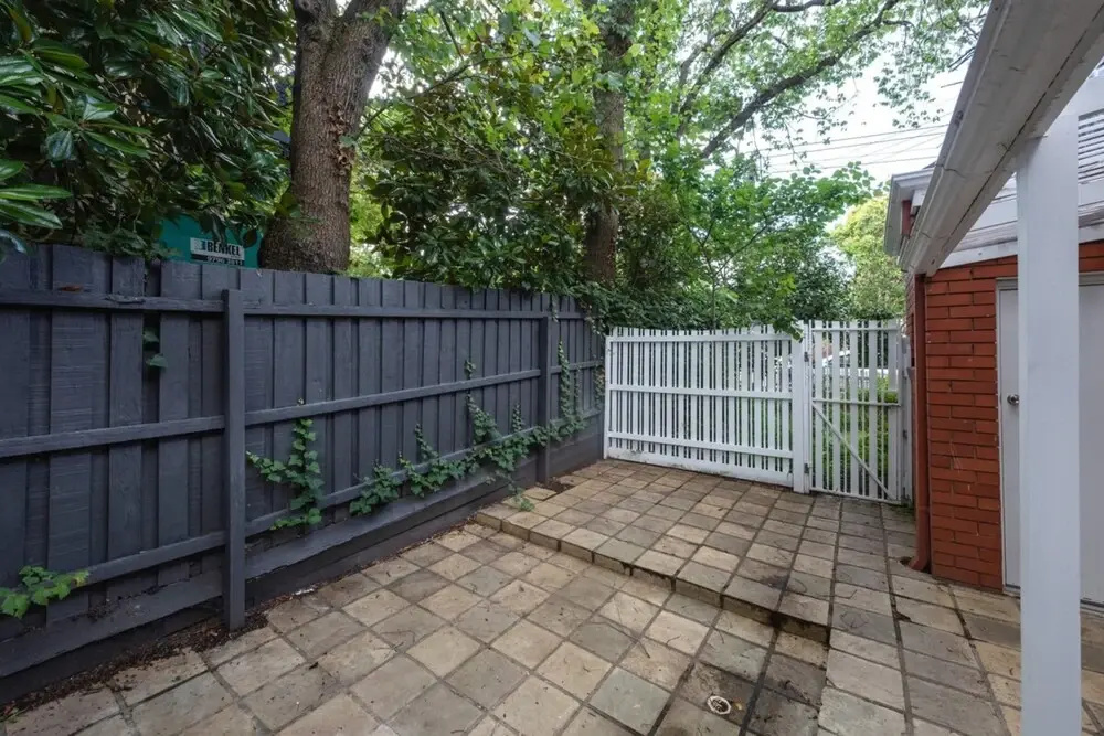 Elegant 2-bedroom House in Prahran w/ Parking!