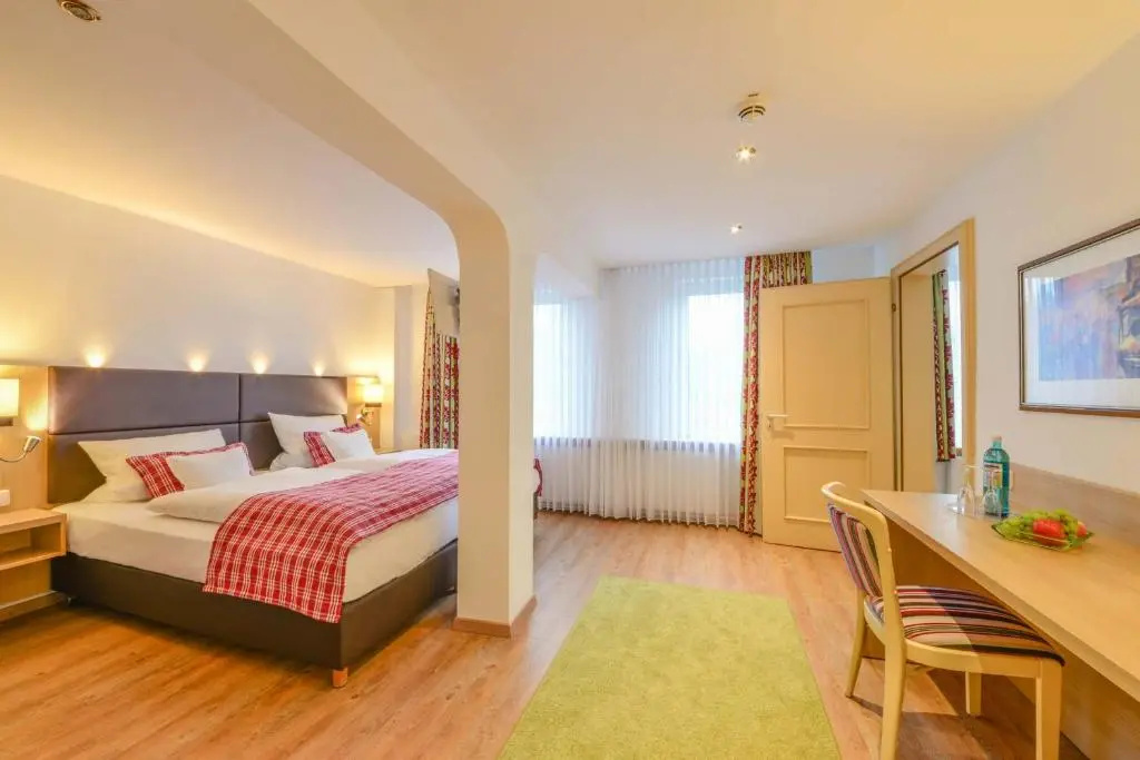 Standard Double room (full double bed)