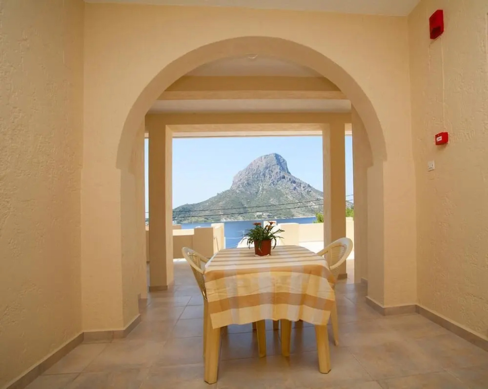 Acropolis Hotel