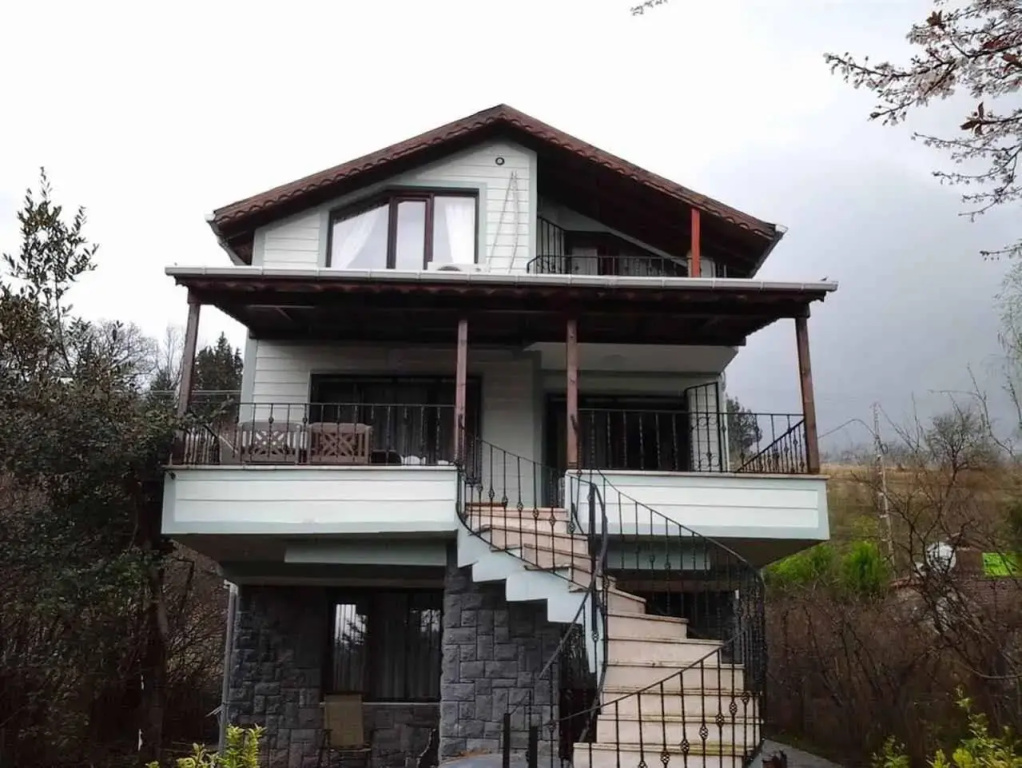 Vira Creek House