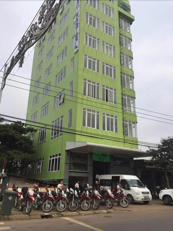 Green Hotel in Huong Hoa
