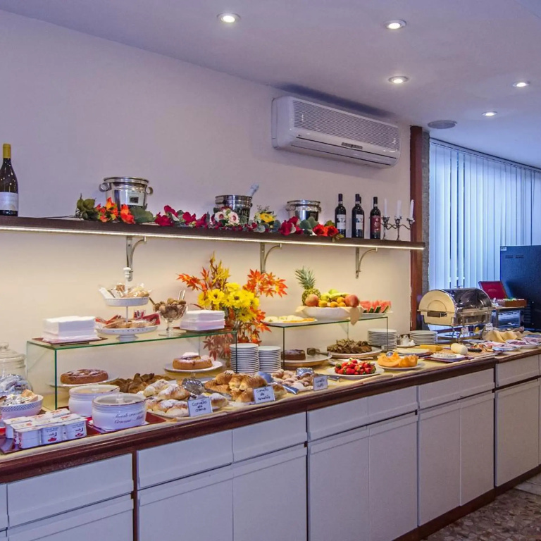 Hotel photo 27