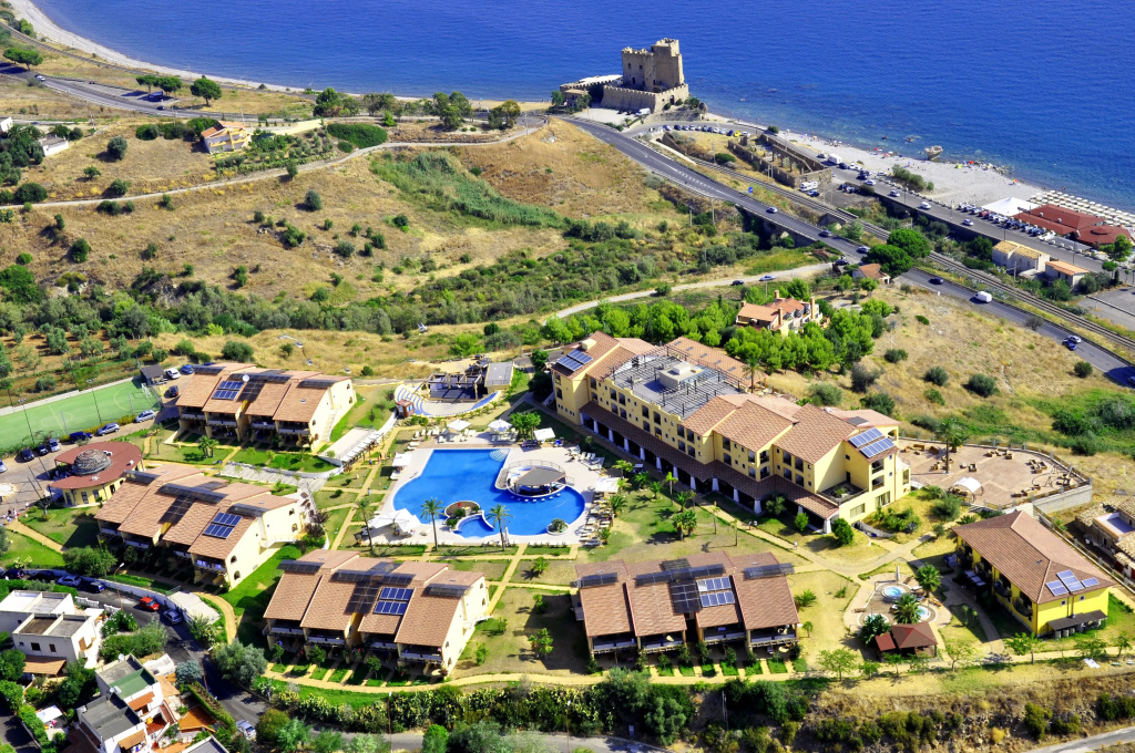Beach & Waterfront