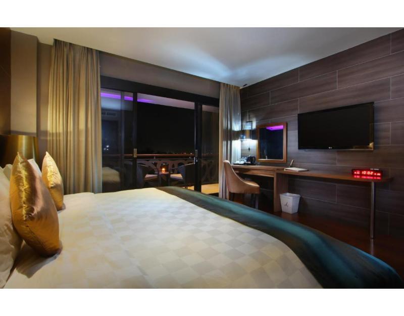Amaroossa Suite
