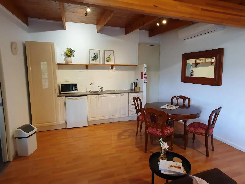 1 Bedroom Suite