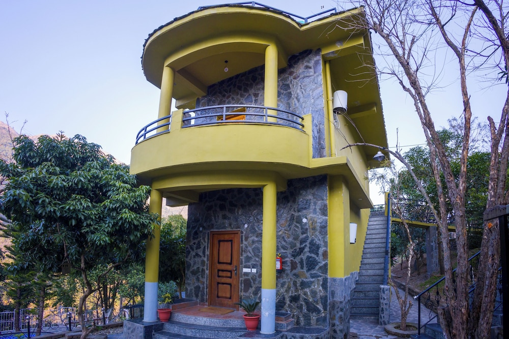 ELIVAAS Zephyr Luxury cottages