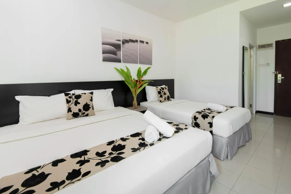 Riverra Inn Langkawi — 3