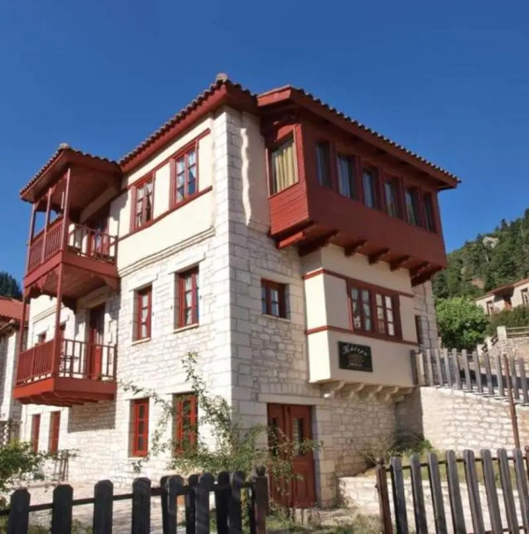 Koryschades Village