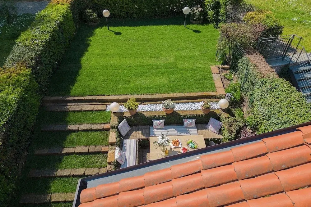 Vico Garden-203 by Rent all Como