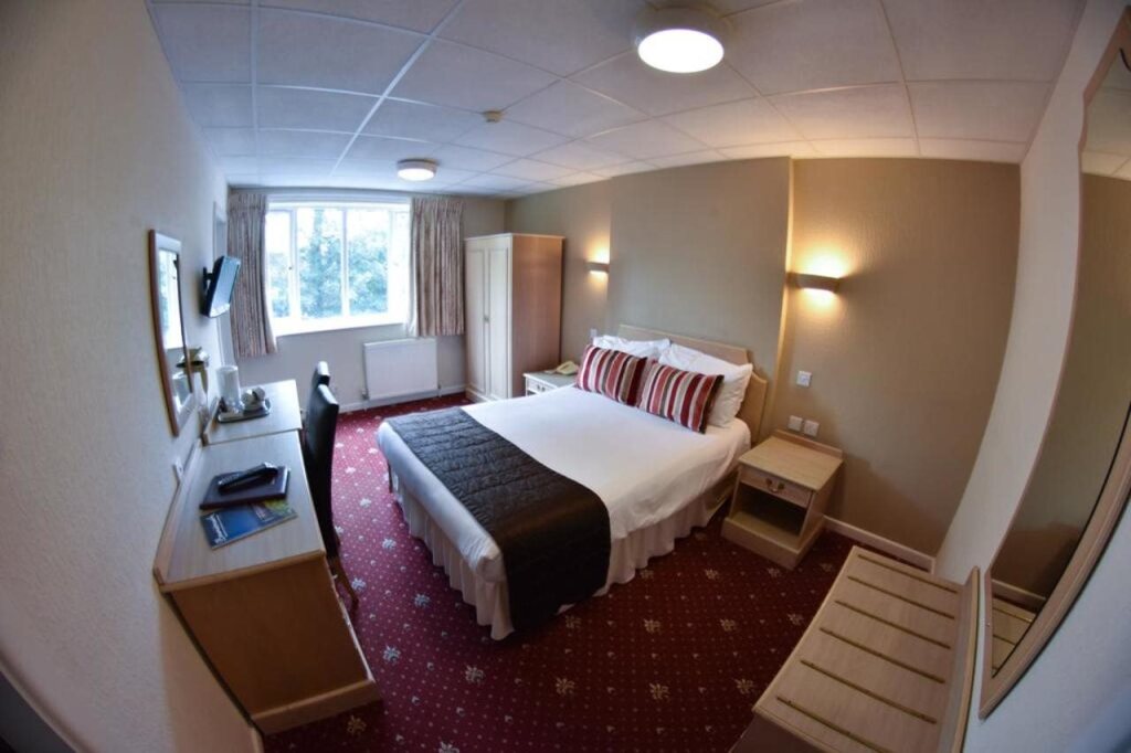 Mayfair Hotel - 5