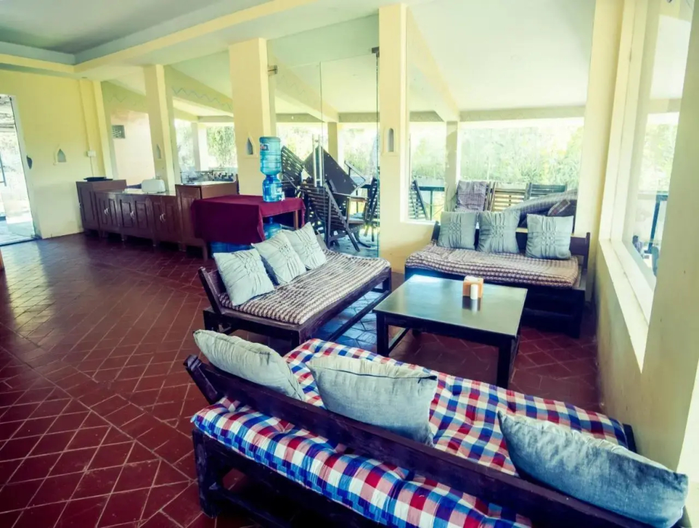 Chitwan Riverside Resort by OYO Rooms - фото 6