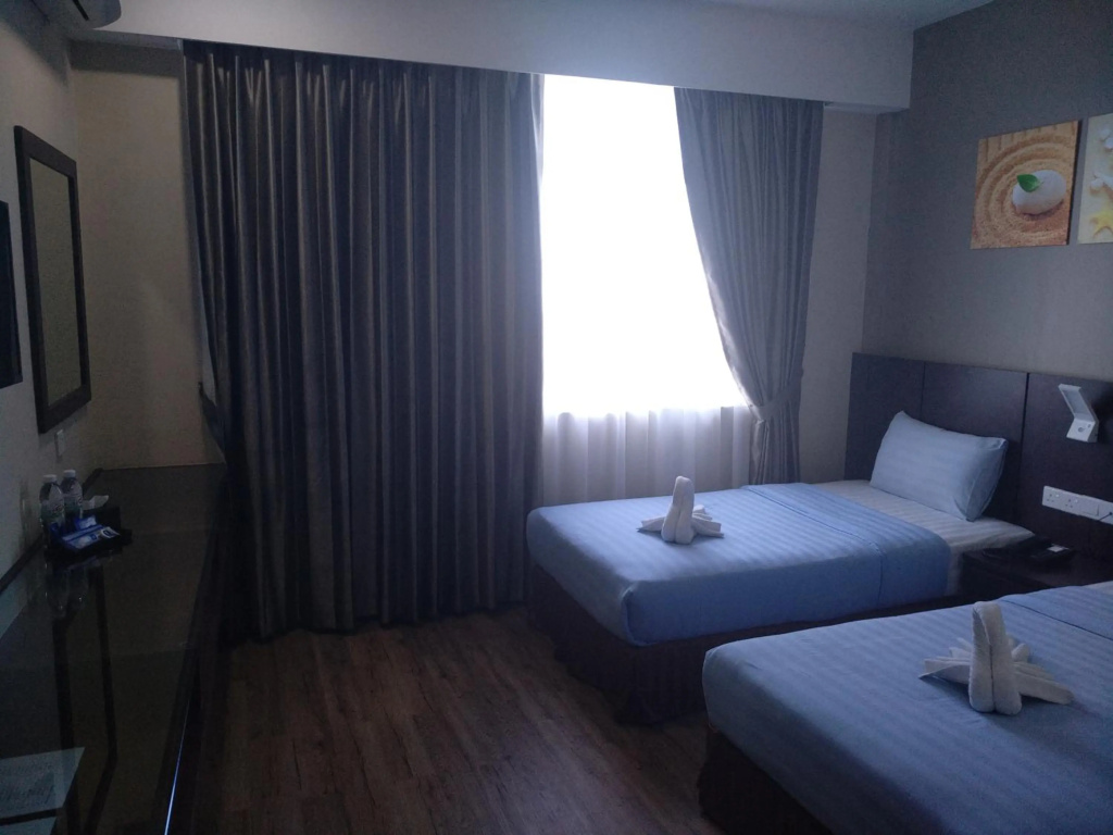 Wave View Hotel — 3