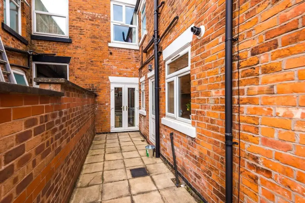 Modern Apartment Perfect for Business Sleeps 4