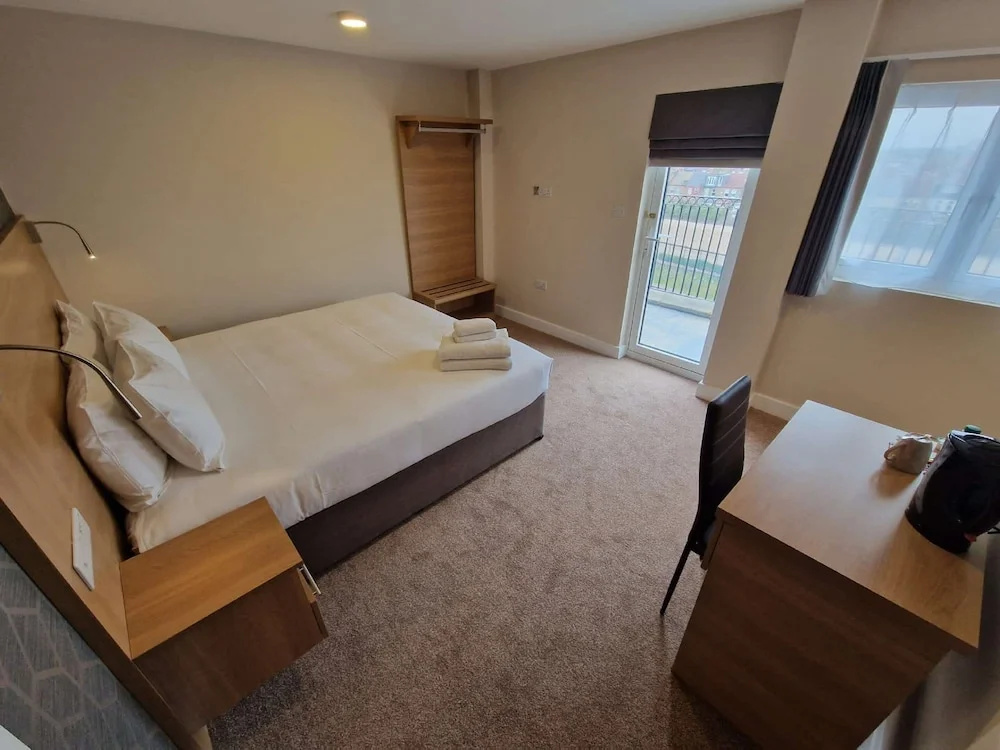 Superior Double room (full double bed)