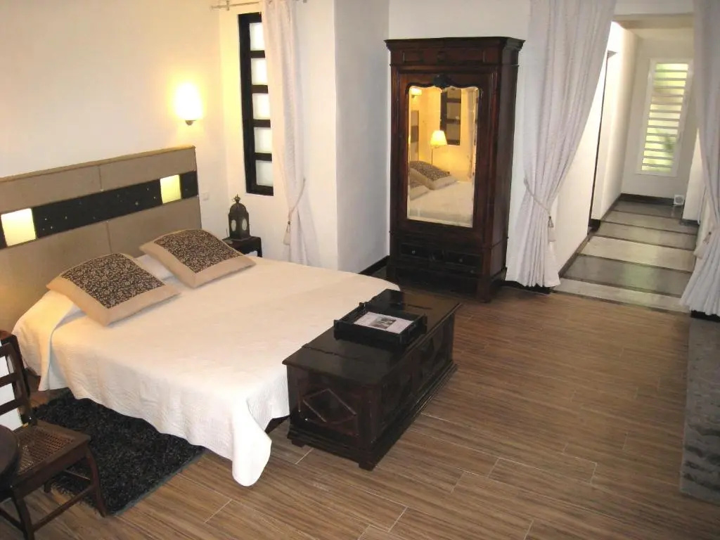Standard Double room with garden view (full double bed)