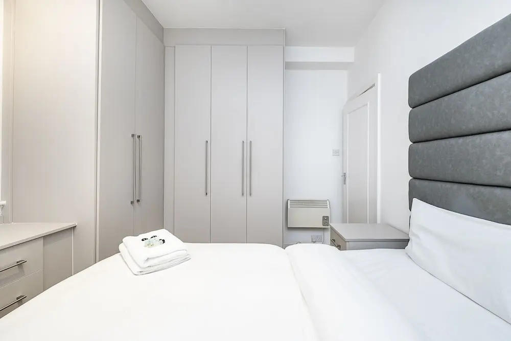 1 Bed Apartment, REGENT'S PARK - SK