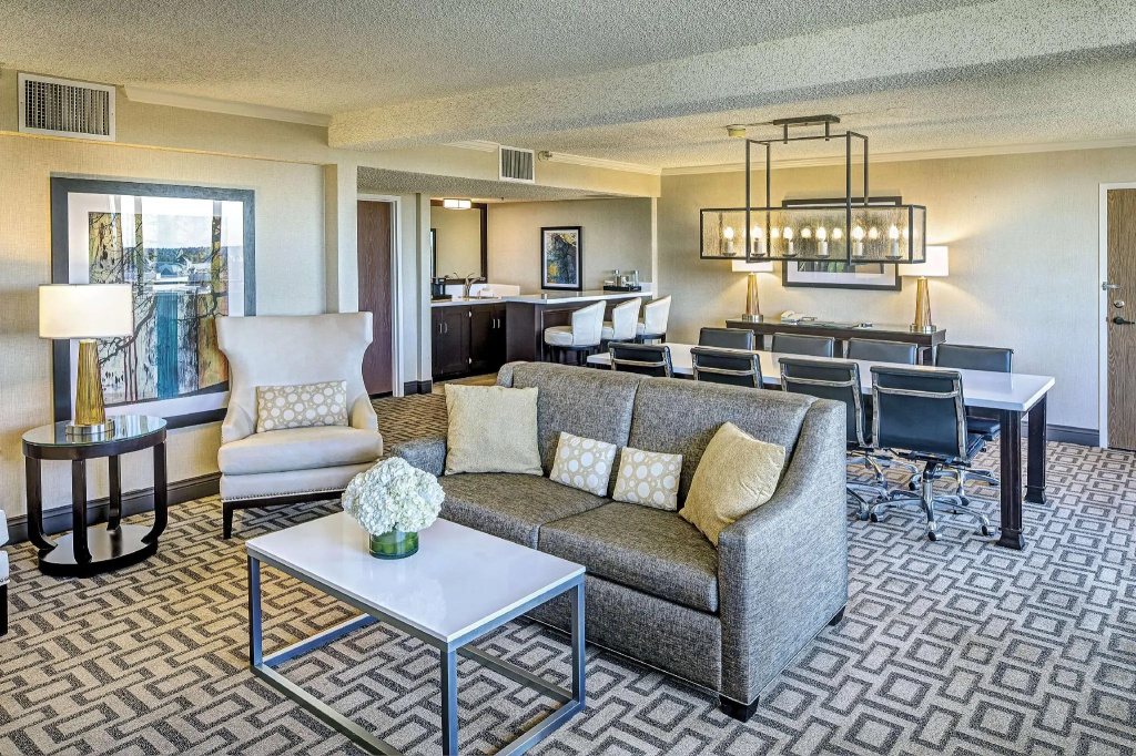 Hilton Sacramento Arden West - Chambres