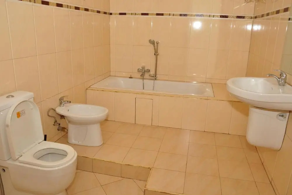 Biraj International Hotel - Chambres