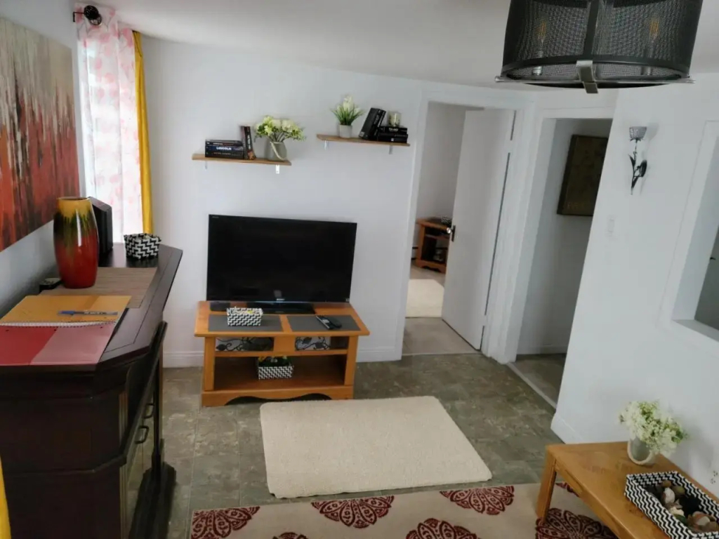 Vibrant apartment in the heart of the town - фото 6