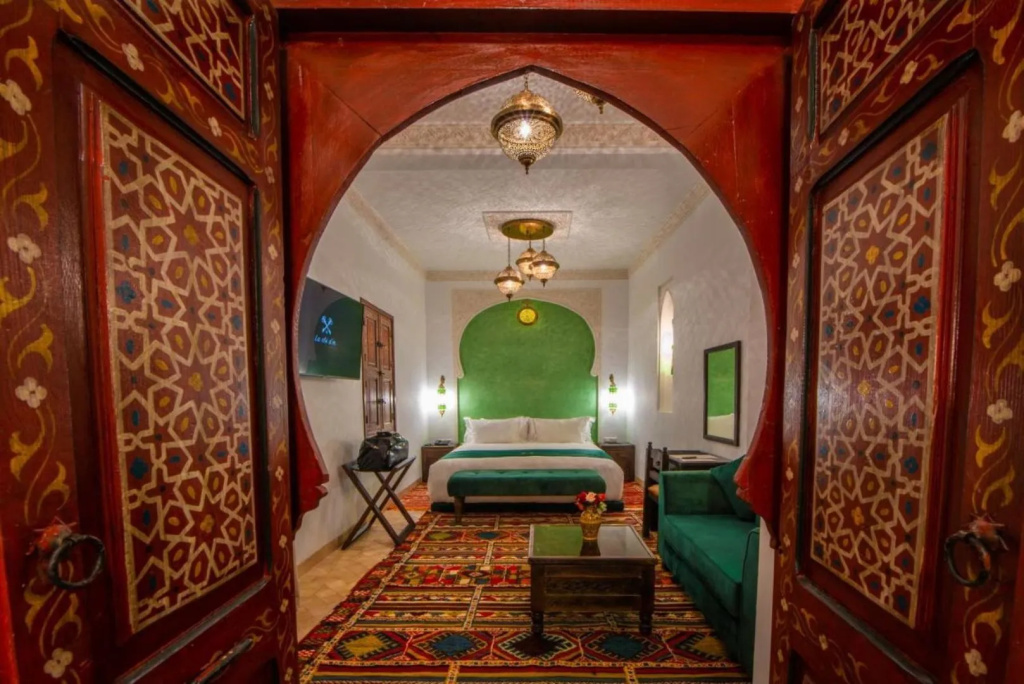Lobby & Reception