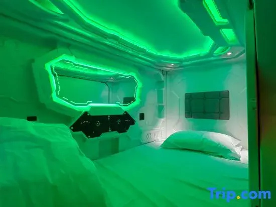 Bed in Dorm (male dorm)