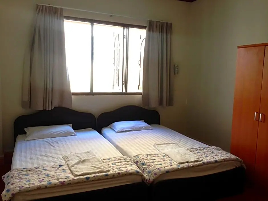 Standard Double room (twin beds)