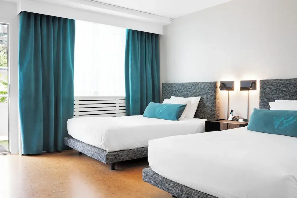 Standard Quadruple room with garden view